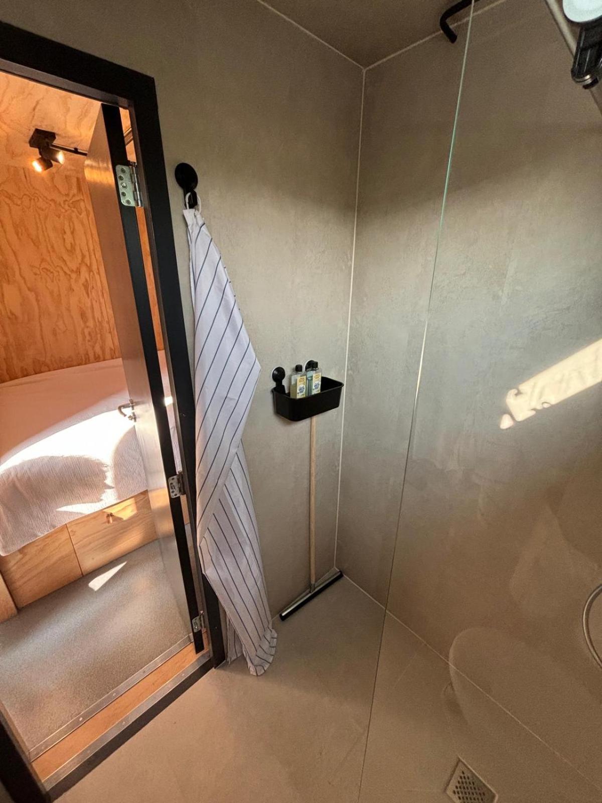 Tiny House The Cabin Peize Bagian luar foto